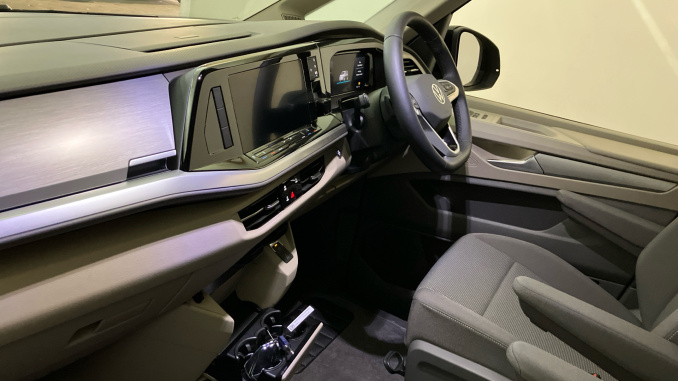 Volkswagen Multivan 2.0 TDI Life 5dr DSG Diesel Estate - Image 2